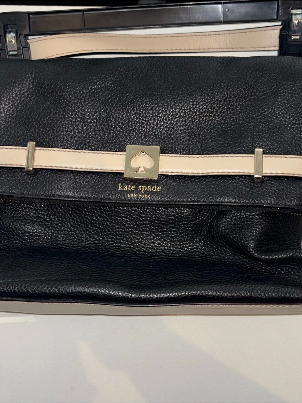 kate spade Black and Cream Pebbled Leather Shoulder Bag